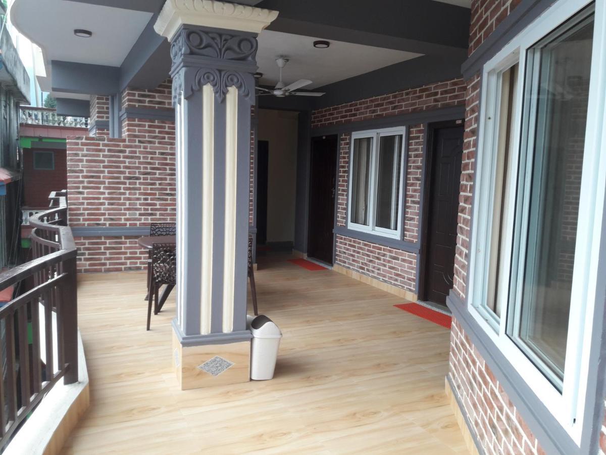 Beli Guest House Покхара Экстерьер фото